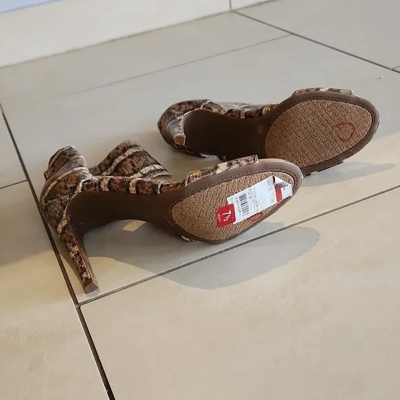 NWT Jessica Simpson Elizabeth Bootie. Sz 7.5 MSRP $110 - Picture 12 of 16